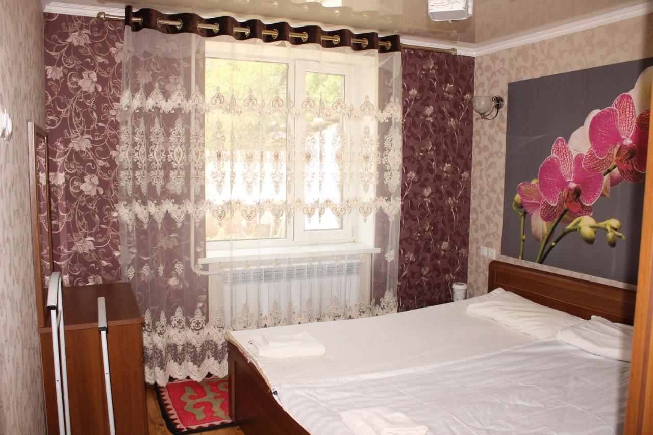 Naryn Guest House Jamal מראה חיצוני תמונה