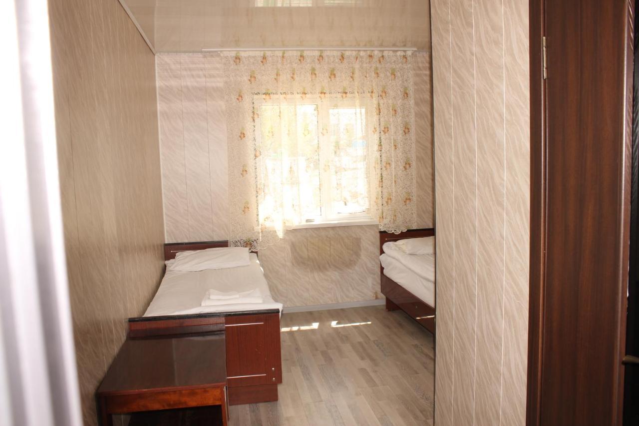 Naryn Guest House Jamal מראה חיצוני תמונה