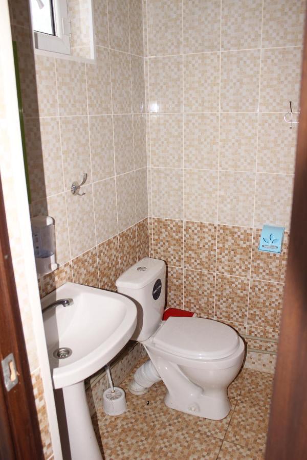 Naryn Guest House Jamal מראה חיצוני תמונה